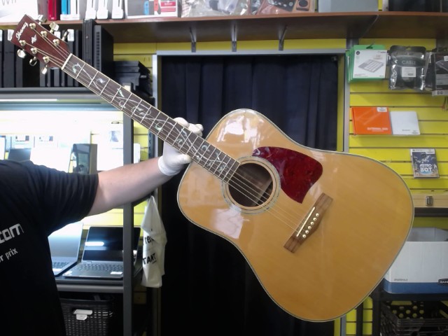 Guitare acoustique avec pickup 2003-2010