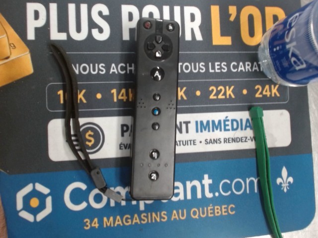 Manette de wii noire 3rd party