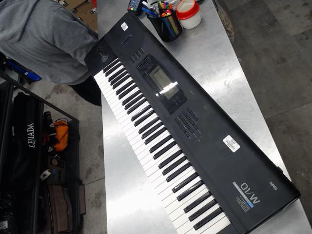 90's digital synthesizer