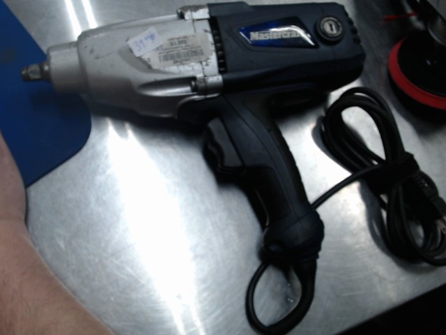 Impact wrench electrique dans case