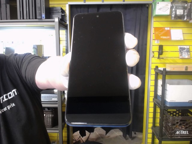 Cellulaire petit spot bas �cran