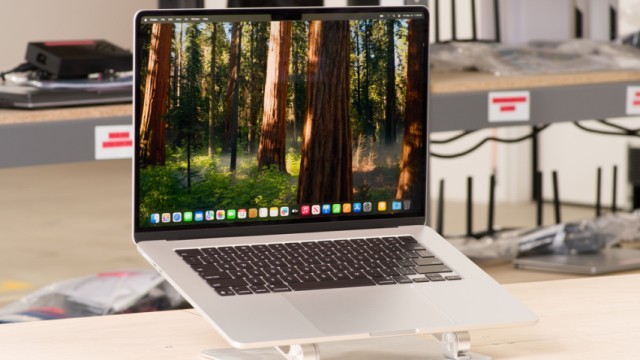 Apple mcbook m4 256gb 16gb ram 2025