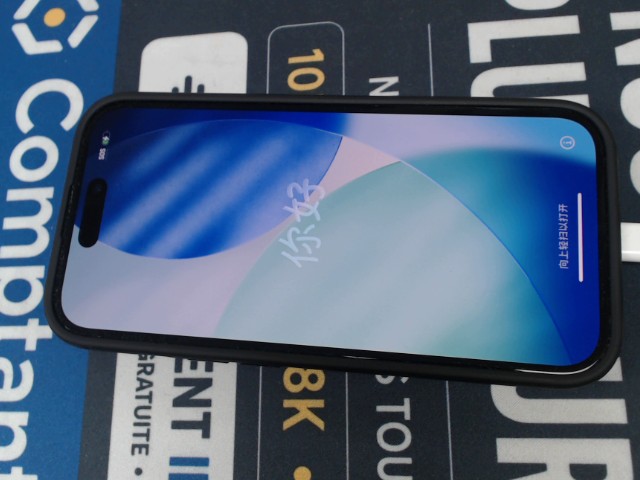 Iphone 15 91% batterie backcrakkk