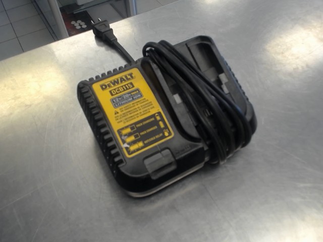 Charegur a batterie dewalt