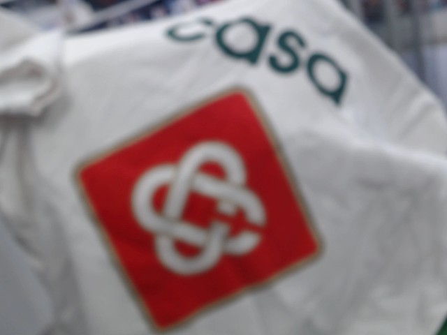 T-shirt white size medium