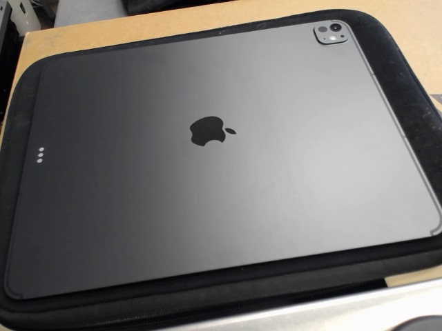 13 inch tablette apple pro
