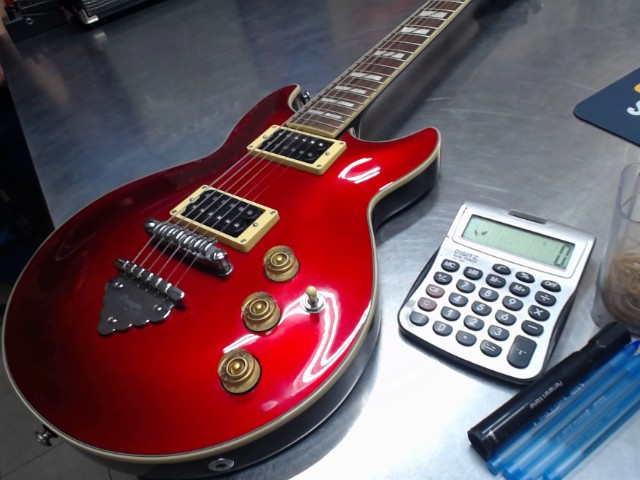 Ibanez electrique rouge