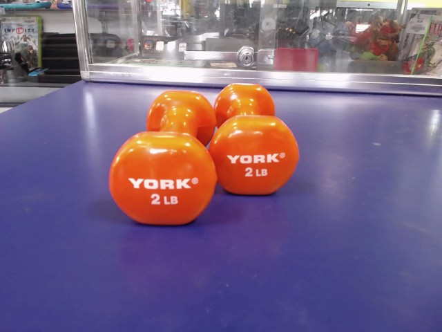 2 dumbbells
