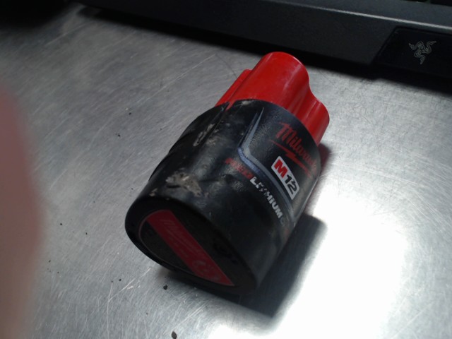 Milwaukee 2.0ah m12
