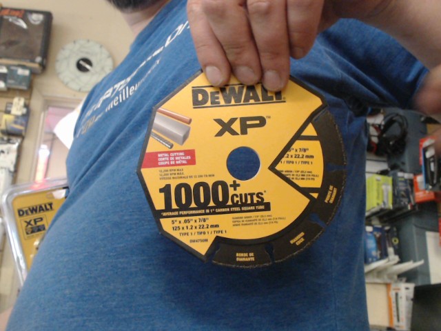 Metal cutting blade