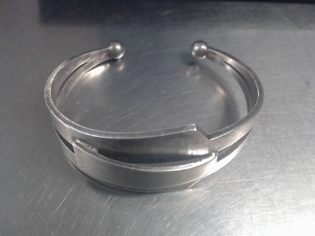 Bracelet manchette kenigsberg