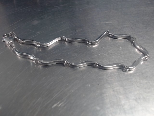 Bracelet forme croissant de lune