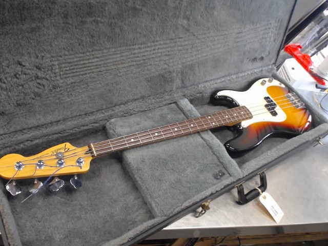 Fender bass made in mexico