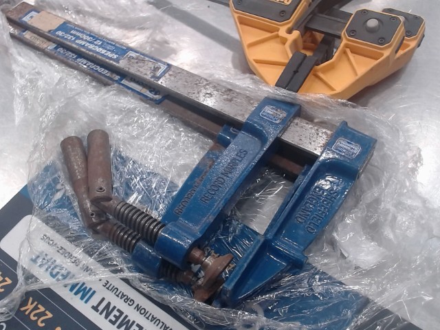 Bar clamp