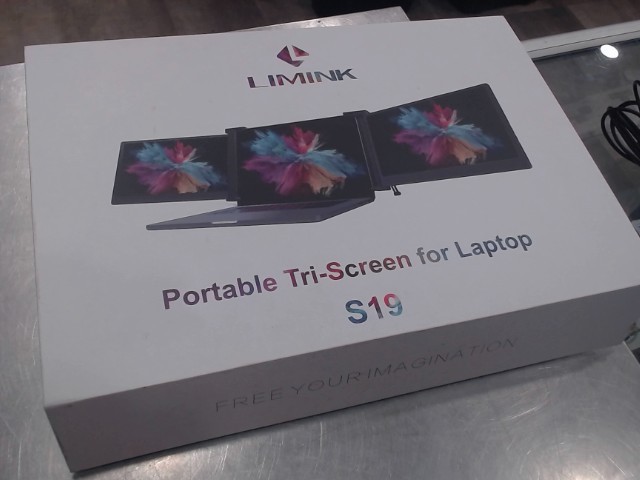 Portable tri-screen laptop / boite