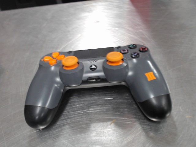 Manette playstation 4 bo3