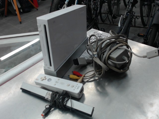 Console nintendo wii acht ici +wiimote