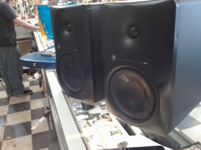 Speaker deux