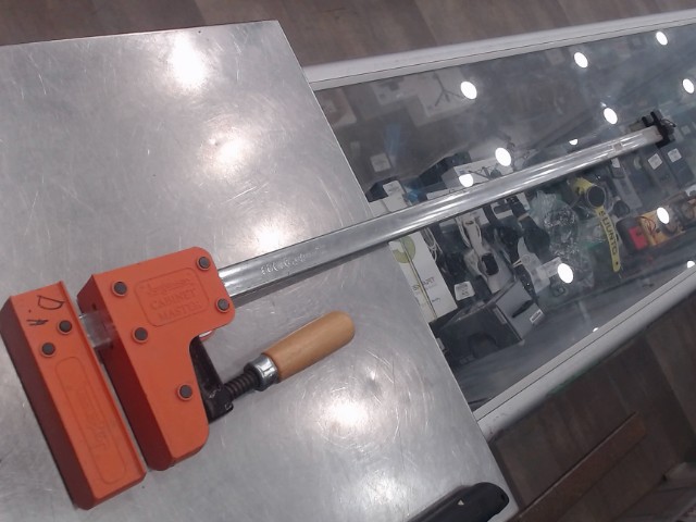 Bar clamp