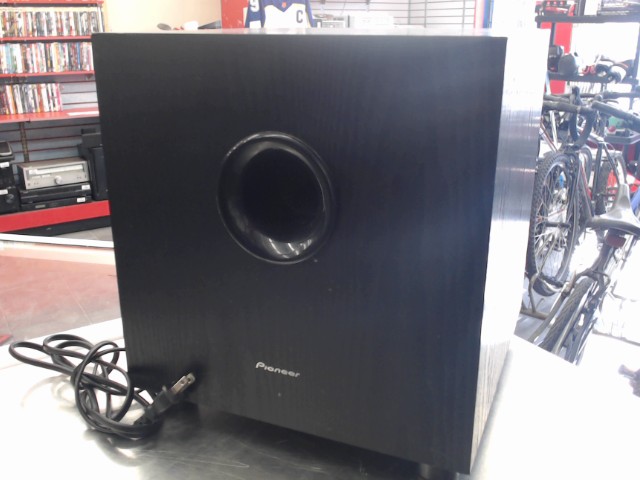 Subwoofer pionneer