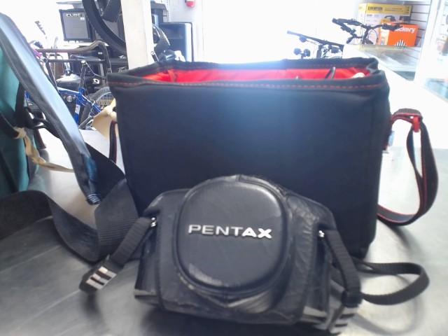 Camera vintage dans case