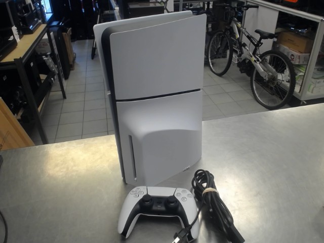 Ps5 slim avec disk tray + man et fils