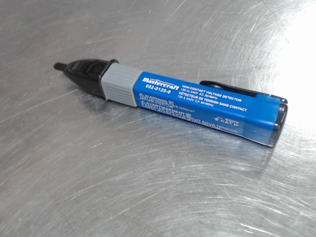 Testeur de courant a batterie