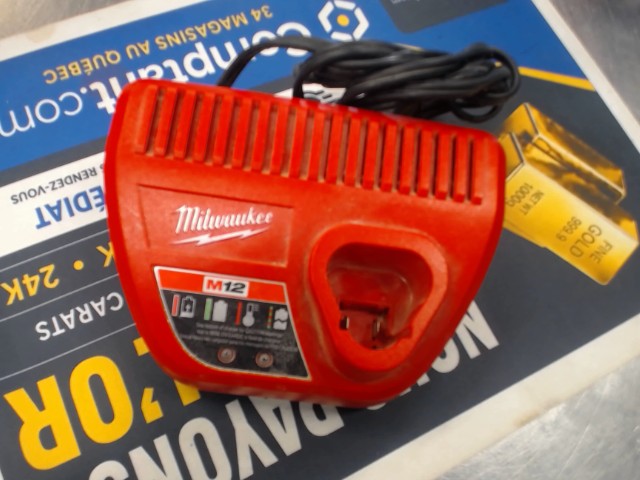 Chargeur m12 milwaukee