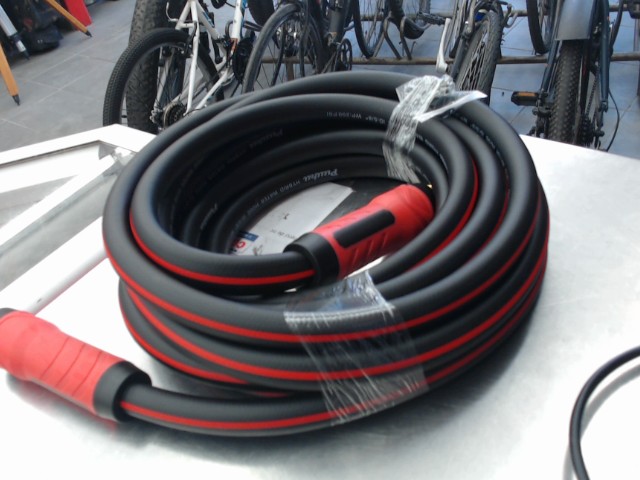 Boyau d'arrosage 25' hybride 200psi 5/8