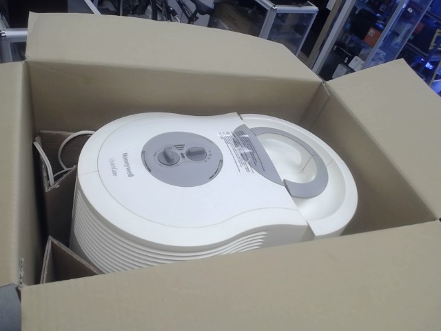 Humidificateur a vapeur froide