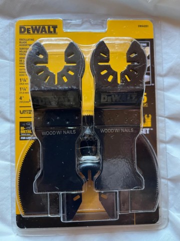 Oscillating blade