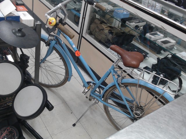 Velo pour femme bleu ciel