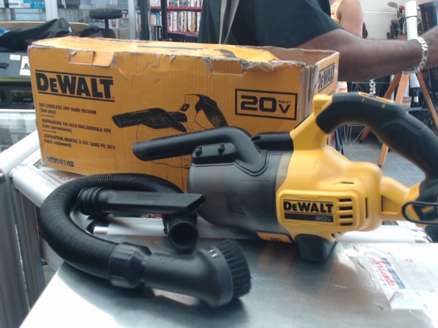 Aspirateur manuel a sec sans fil en boit