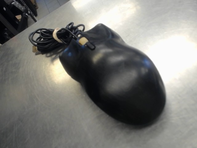 Souris filaire