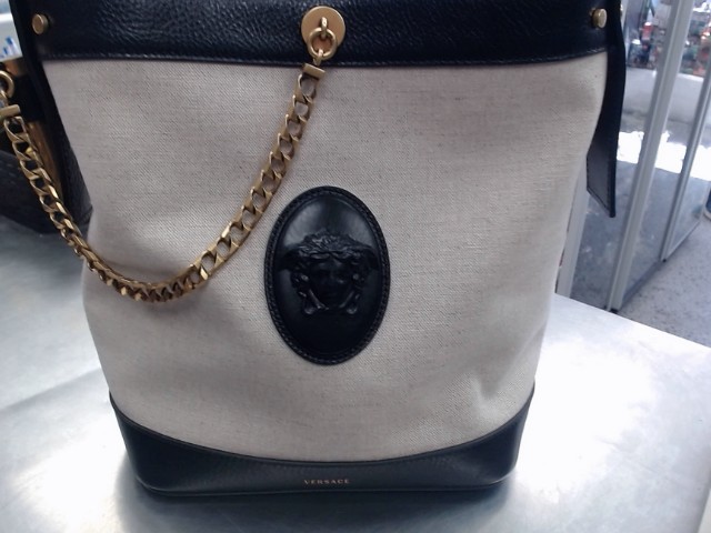 Canvas bucket bag