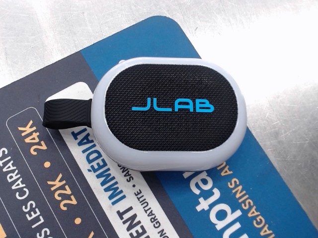 Petit speaker bluetooth