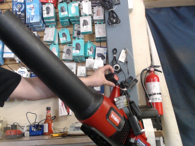 Blower av bat5t+charg dans comptoir