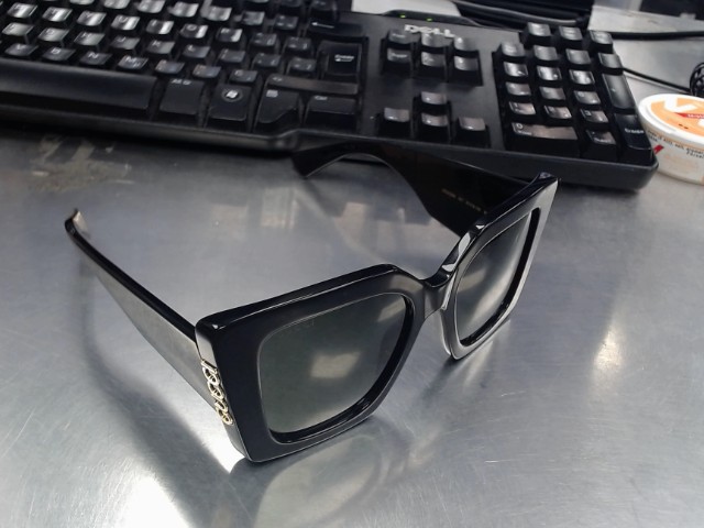 Lunette soleil noire