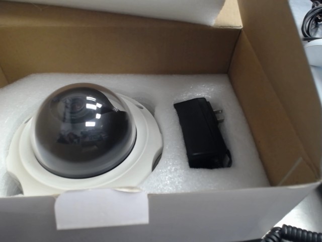 Camera de securit� commerciale