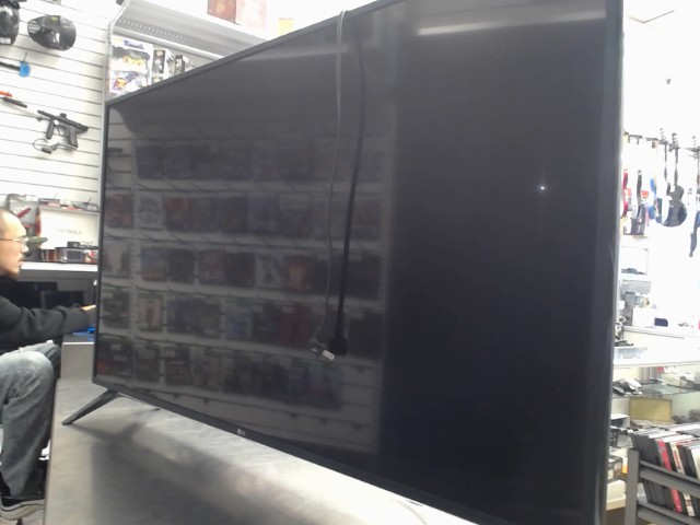 Tv lg  48 po