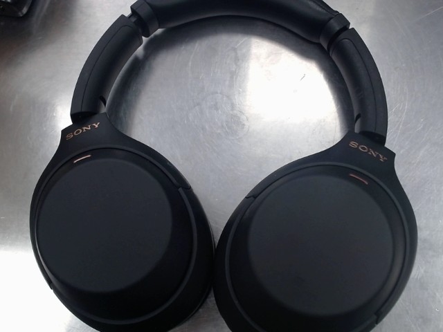 Noir headphones
