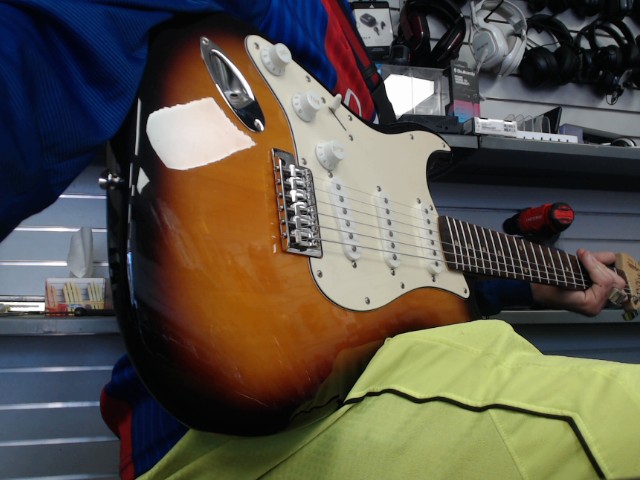 Guitare electrique gaucher by fender