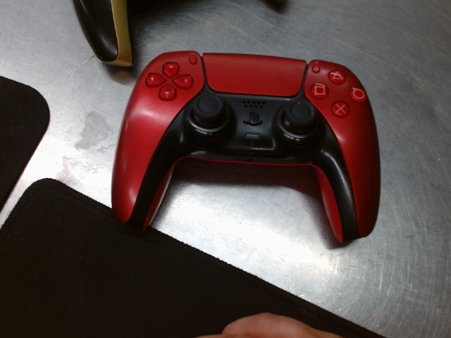 Manette ps5 rouge