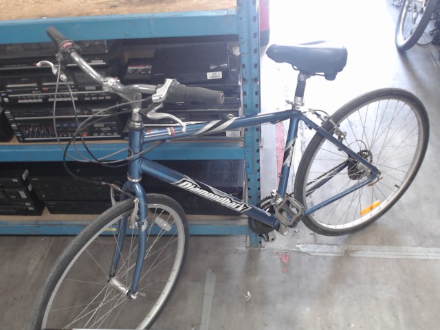 Velo route(hybrid)(poigner vit.briser)