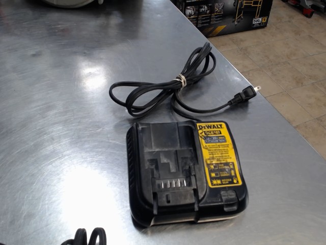 Chargeur dewalt