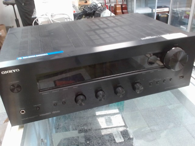 Ampli onkyo no manette