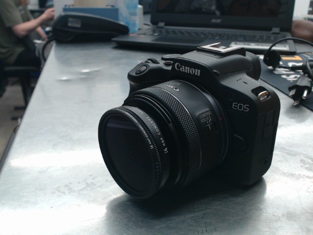 Cam�ra digitale canon eos r50 no acc