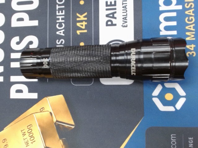 Lampe de poche duracell 300