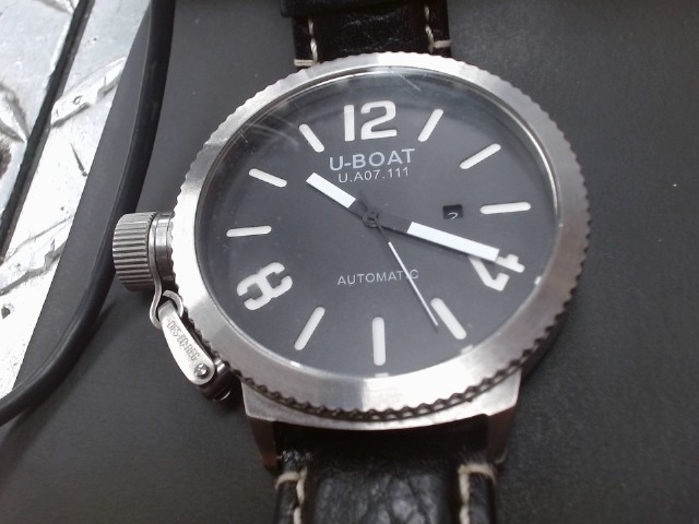 U-boat u.a07-111 montre automatic