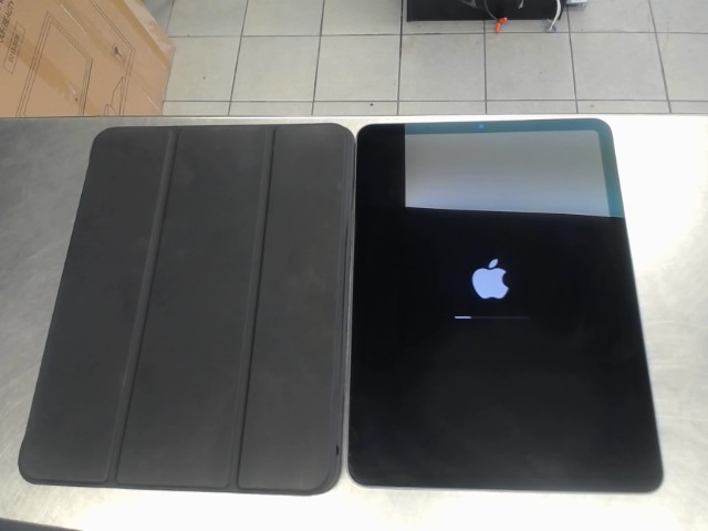 Ipad air 5th gen space grey wifi 64gb m1